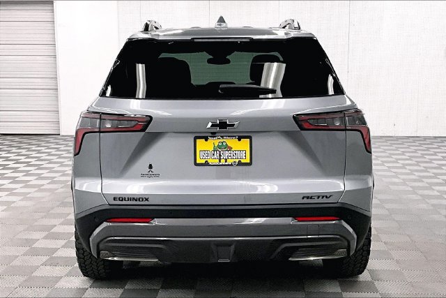 Used 2025 Chevrolet Equinox ACTIV w/ Convenience Package III FWD image 5
