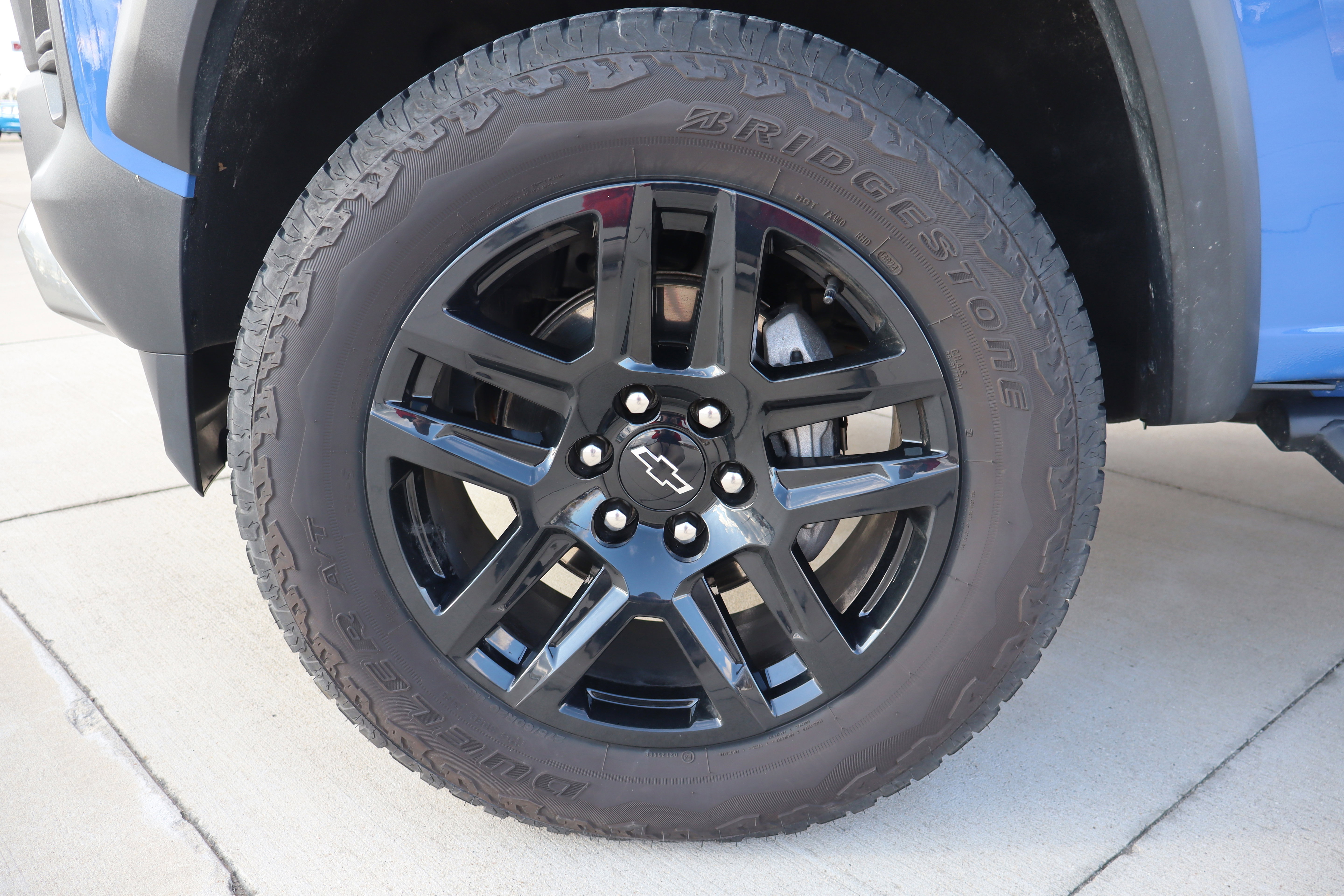 Used 2025 Chevrolet Colorado Trail Boss image 28