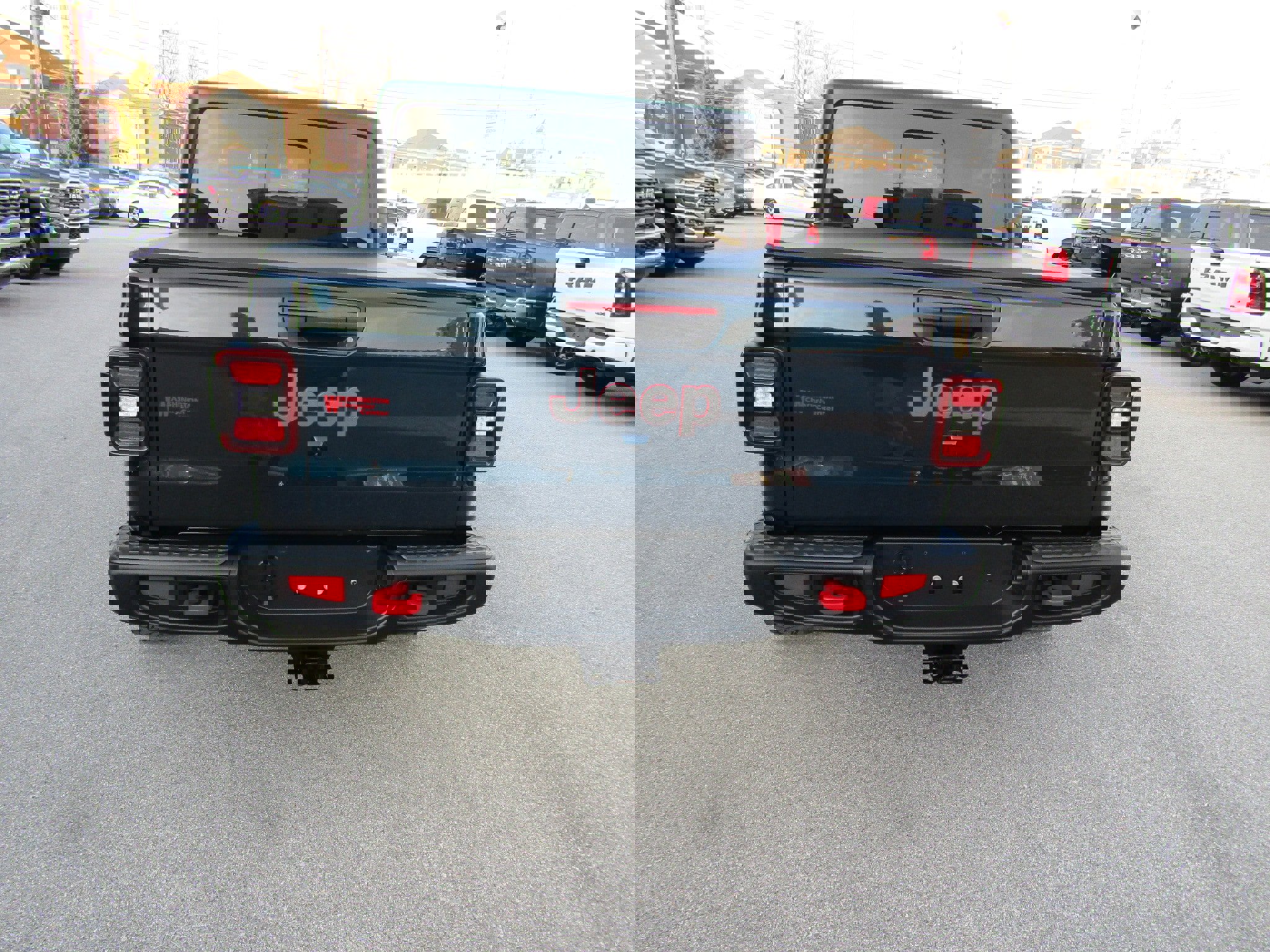 Used 2025 Jeep Gladiator Rubicon w/ Convenience Group image 4