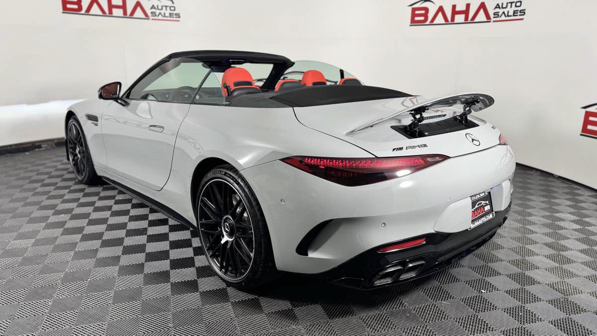Used 2026 Mercedes-Benz SL 63 AMG 4MATIC image 5