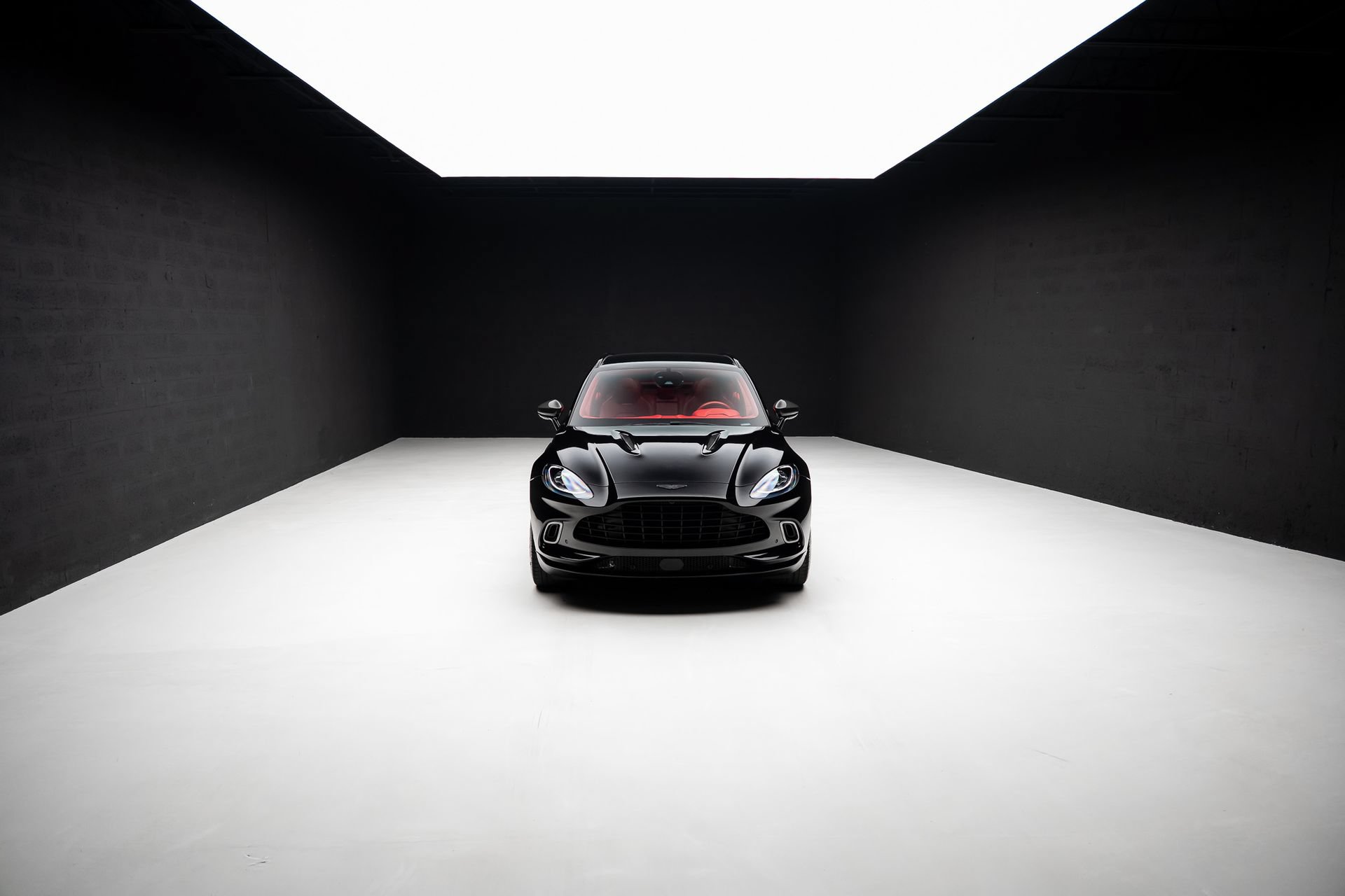 Used 2022 Aston Martin DBX AWD/4WD image 85