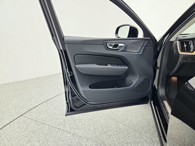 New 2026 Volvo XC60 B5 Plus w/ Climate Package image 22
