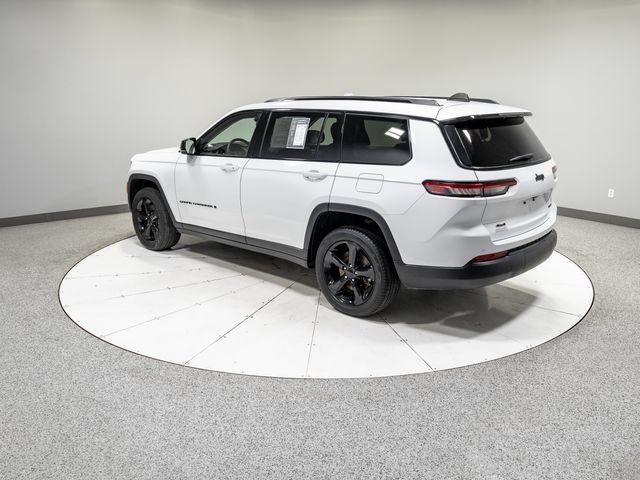 Used 2023 Jeep Grand Cherokee L Limited w/ Black Appearance Package AWD/4WD image 37