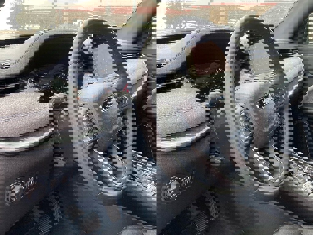 Used 2024 Jeep Compass Latitude image 7