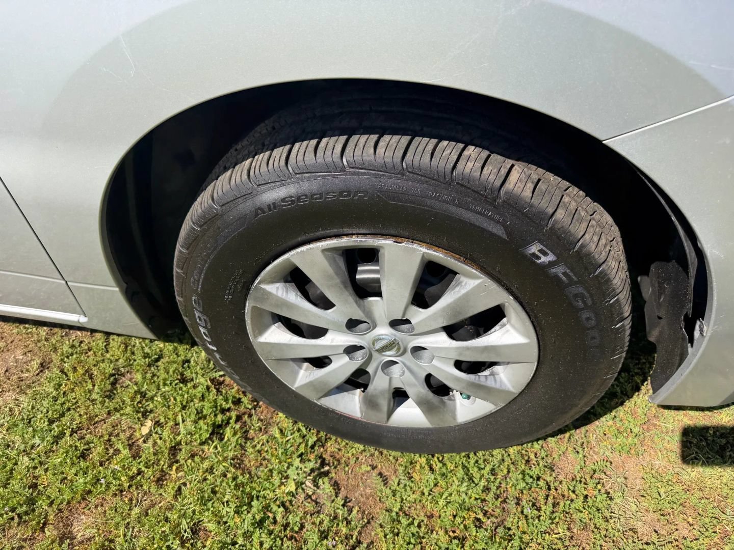 Used 2013 Nissan Quest S FWD image 31