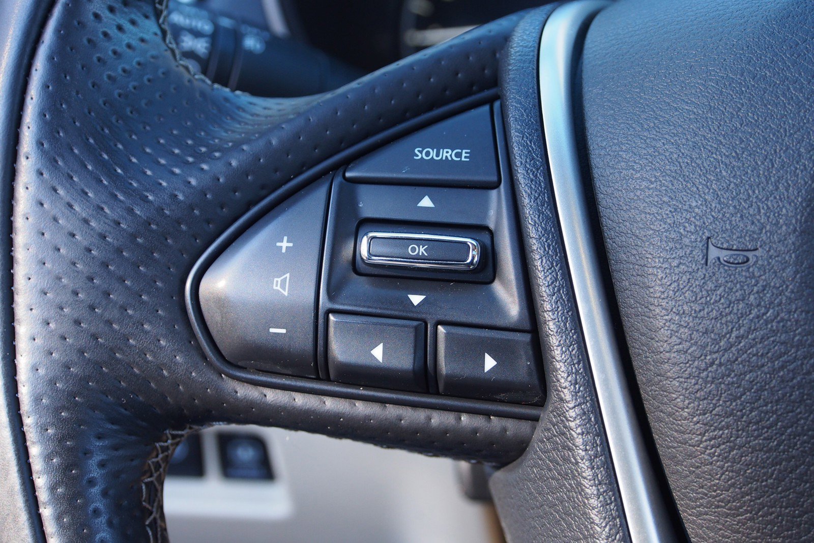 Used 2023 Nissan Maxima Platinum w/ Sport Mat Group image 23