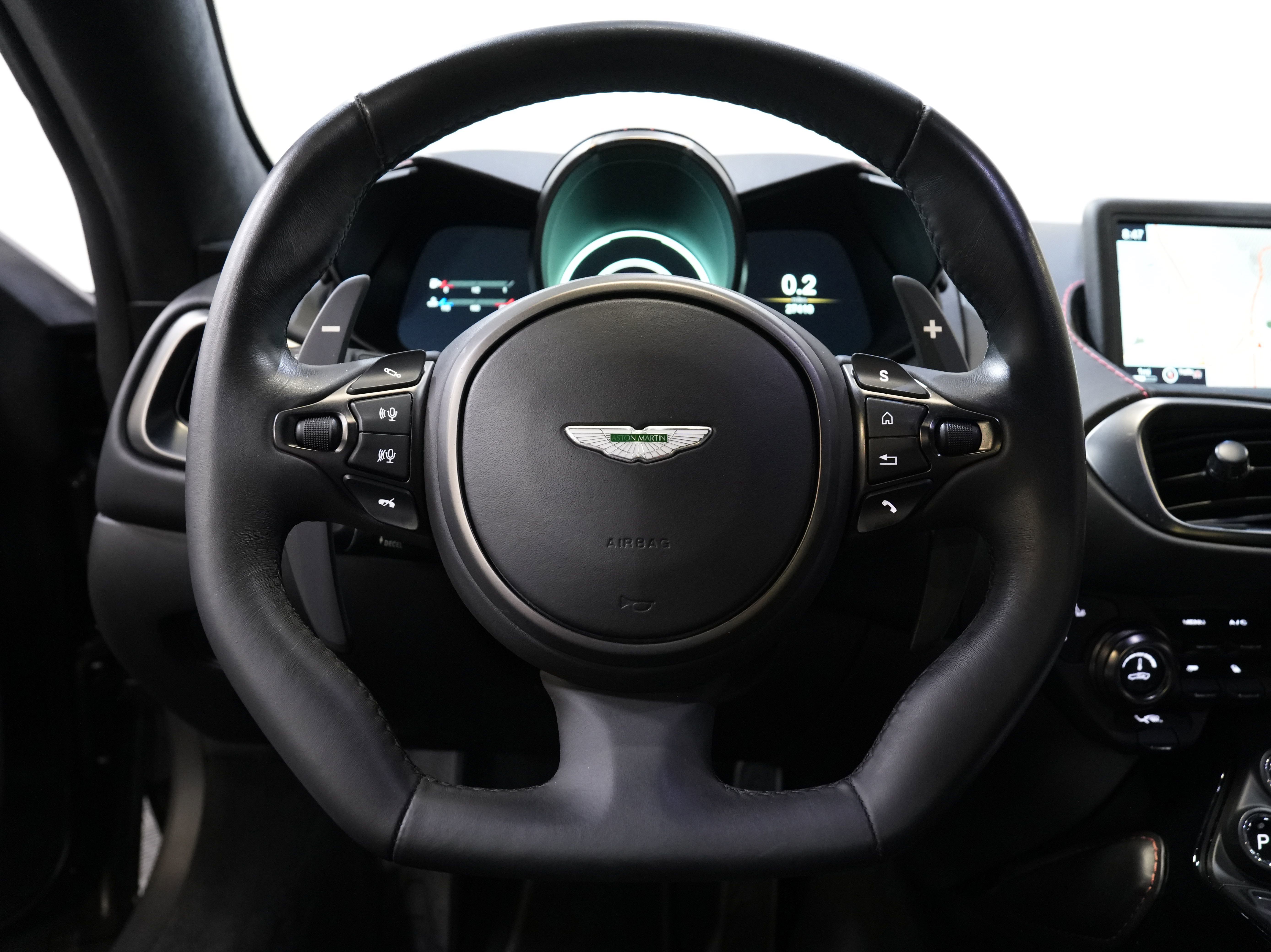 Used 2019 Aston Martin V8 Vantage Coupe RWD image 30