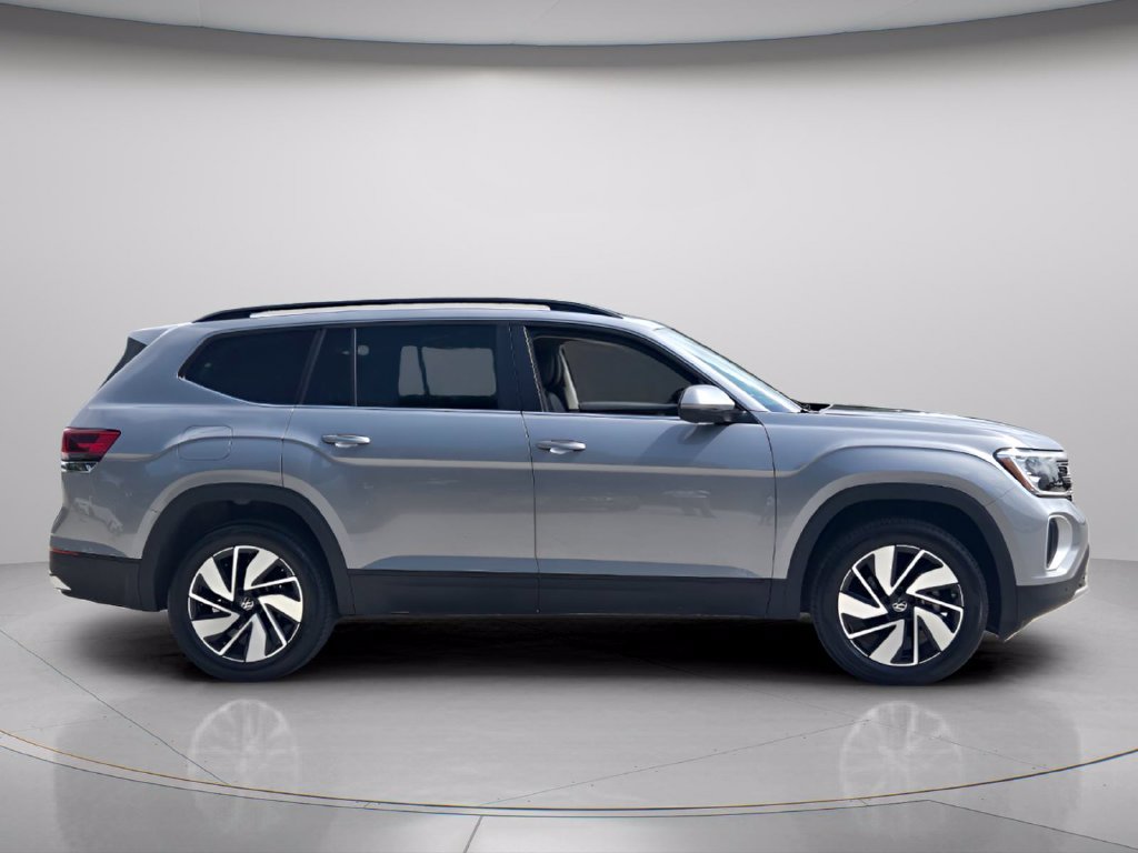 Certified 2026 Volkswagen Atlas SE FWD image 7