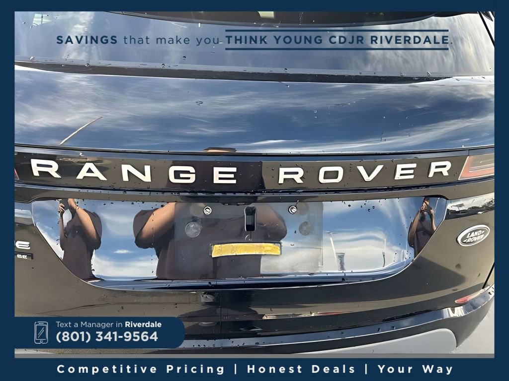 Used 2020 Land Rover Range Rover Evoque SE image 13
