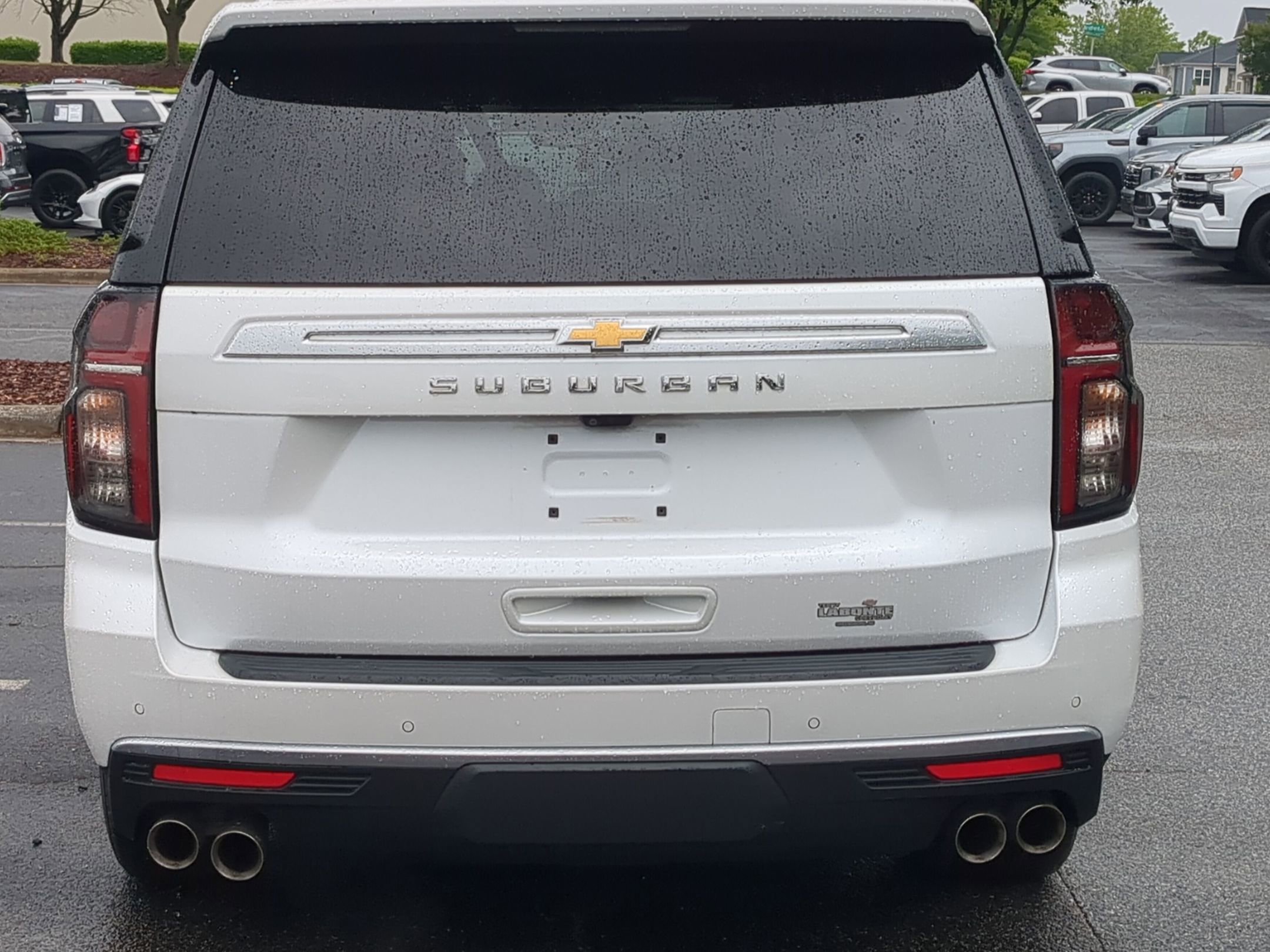 Certified 2024 Chevrolet Suburban High Country w/ Advanced Technology Package AWD/4WD image 9