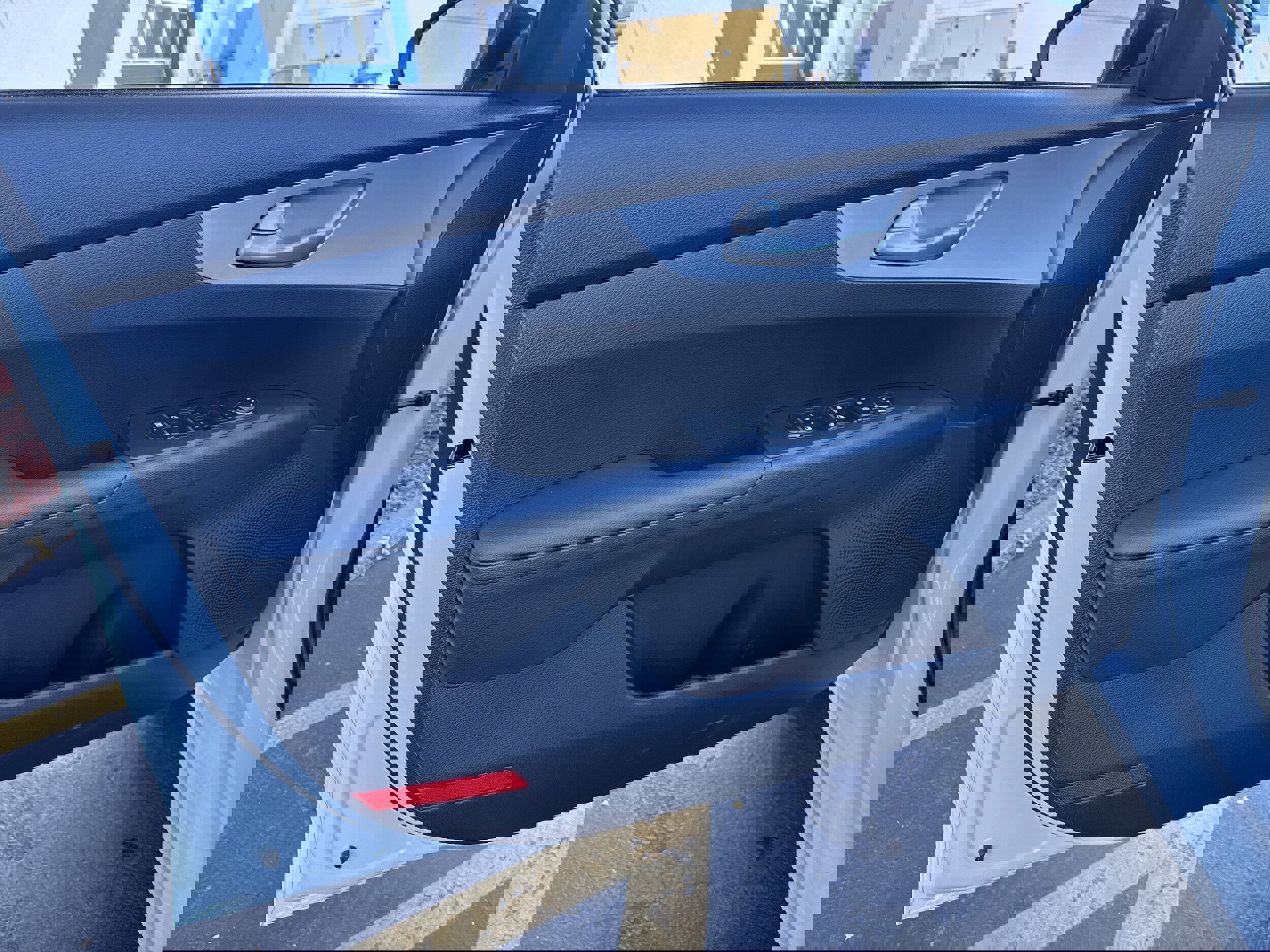 Used 2024 Kia Forte LXS image 6