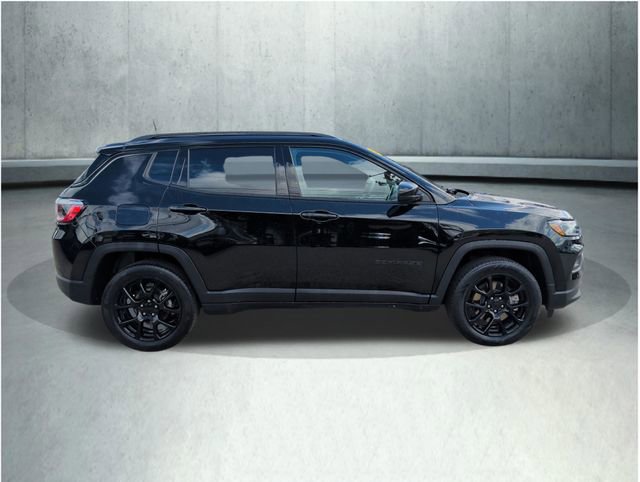 Used 2023 Jeep Compass Altitude w/ Convenience Group image 8