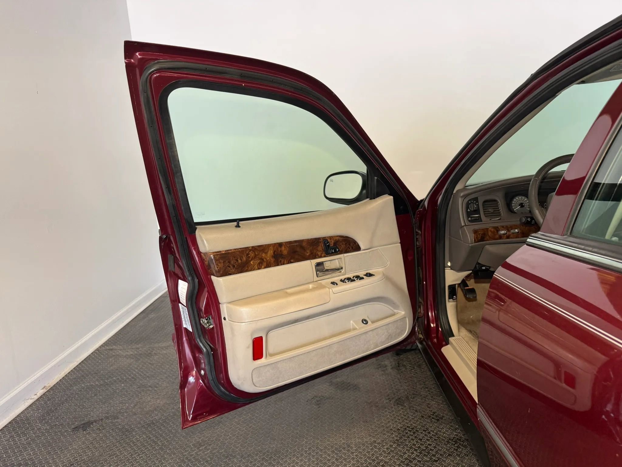 Used 2007 Mercury Grand Marquis LS image 7