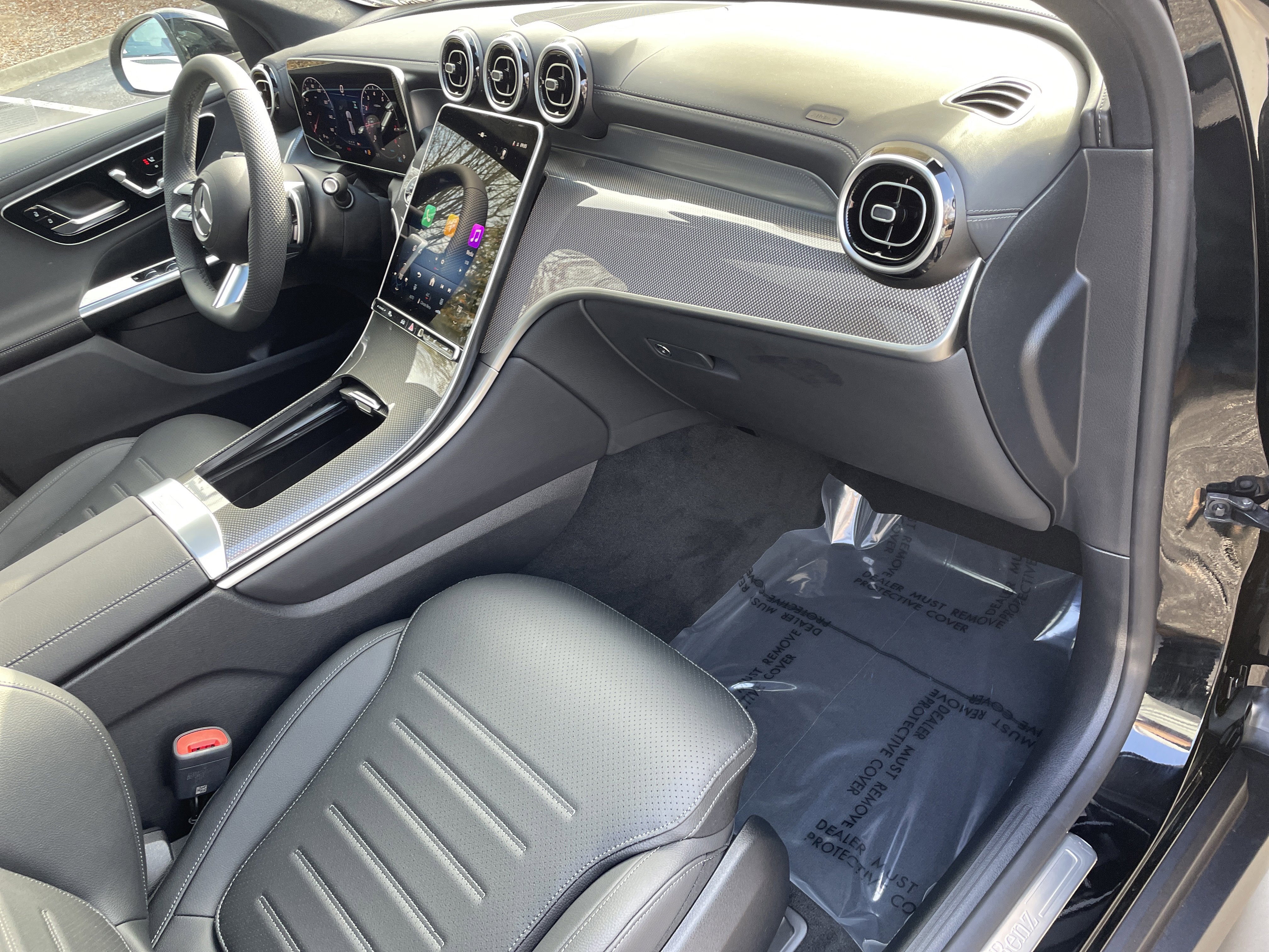 New 2026 Mercedes-Benz GLC 300 image 42