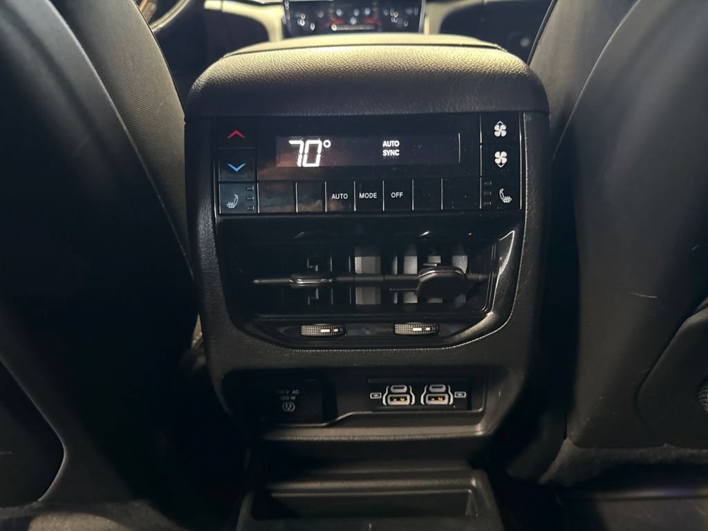 Used 2024 Jeep Grand Cherokee L Overland w/ Advanced Protech Group III AWD/4WD image 20