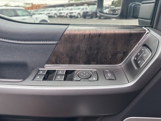 New 2025 Ford F250 Lariat w/ Chrome Package image 12