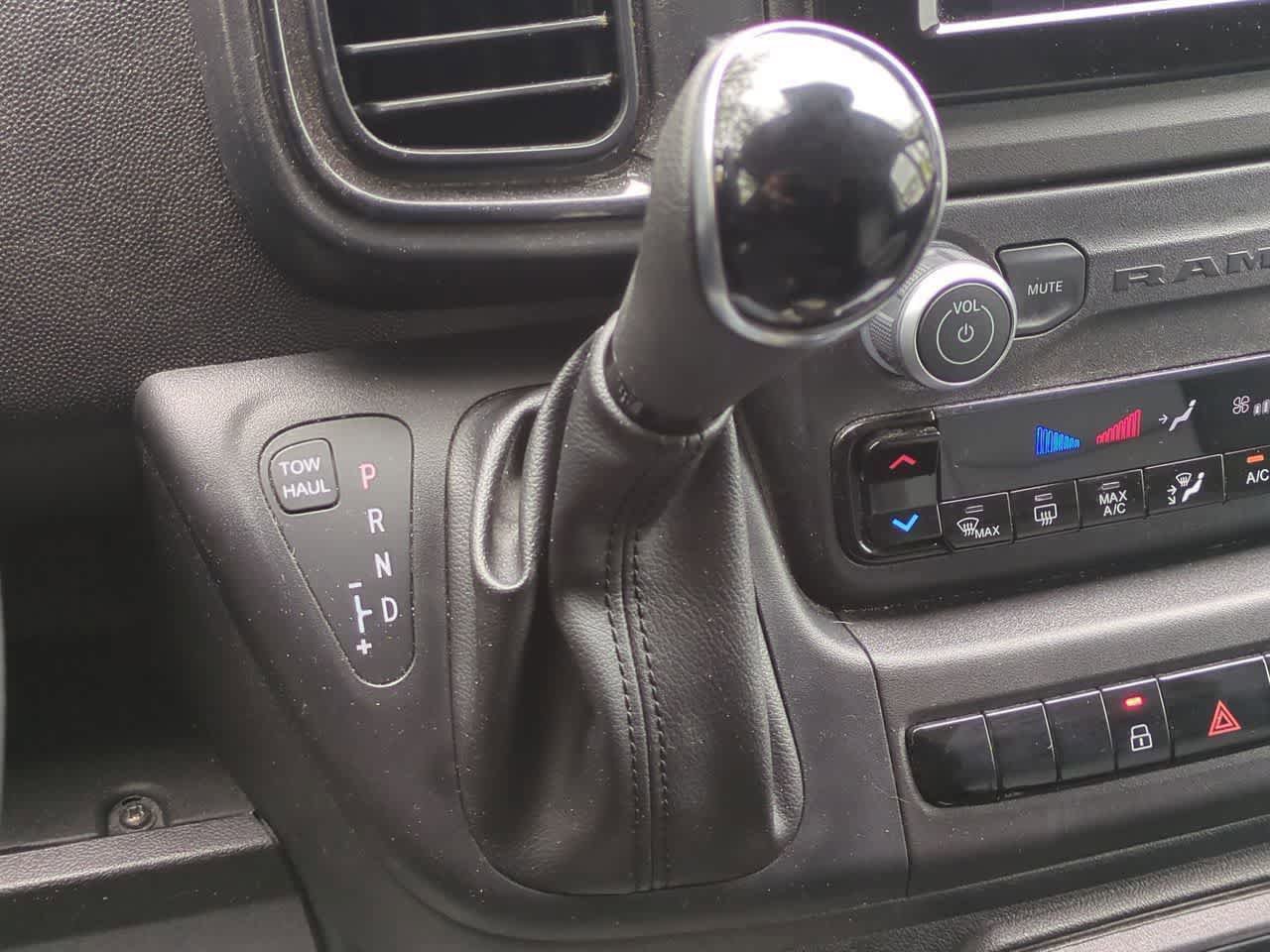 Used 2025 RAM ProMaster 2500 w/ Convenience Group FWD image 30