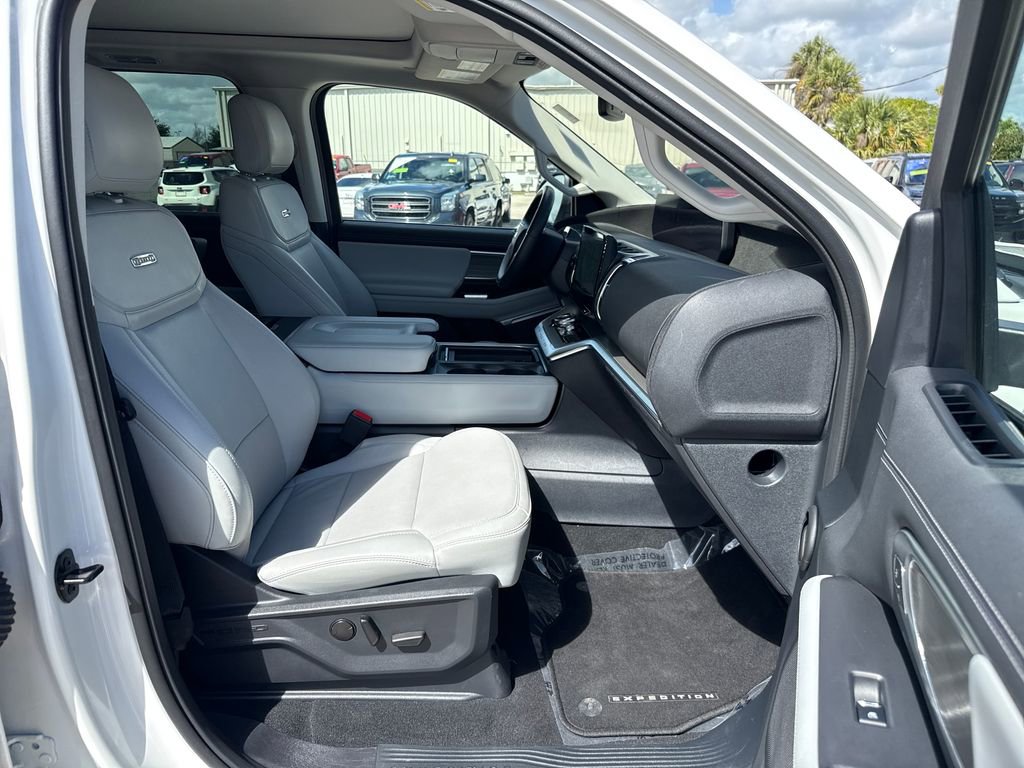 Certified 2025 Ford Expedition Max Platinum AWD/4WD image 28