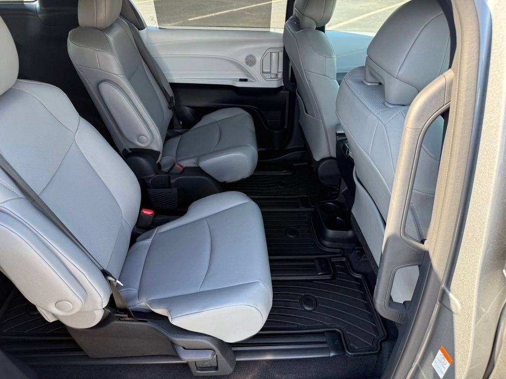 Certified 2026 Toyota Sienna XLE AWD/4WD image 41