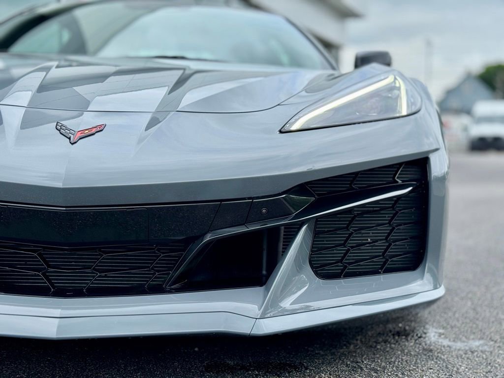 Used 2025 Chevrolet Corvette Z06 w/ Battery Protection Package image 31