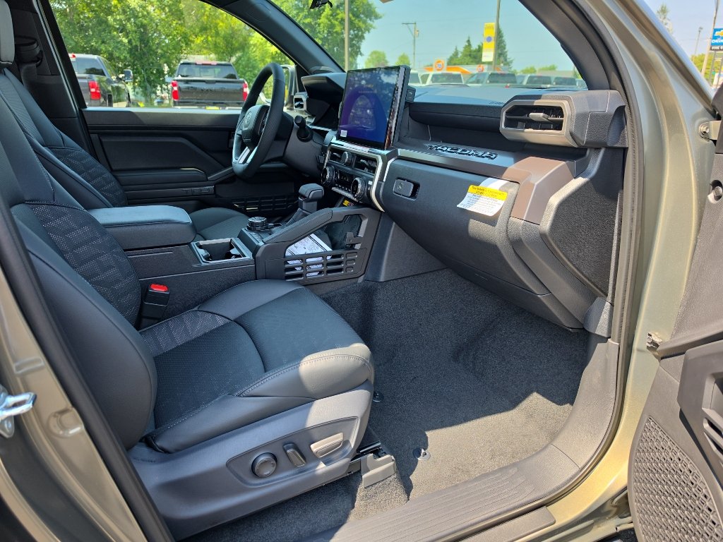 New 2026 Toyota Tacoma TRD Off-Road AWD/4WD image 16