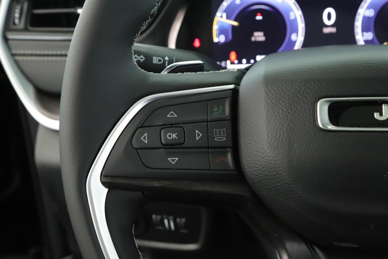 New 2026 Jeep Grand Cherokee Limited w/ Limited Altitude Package image 8