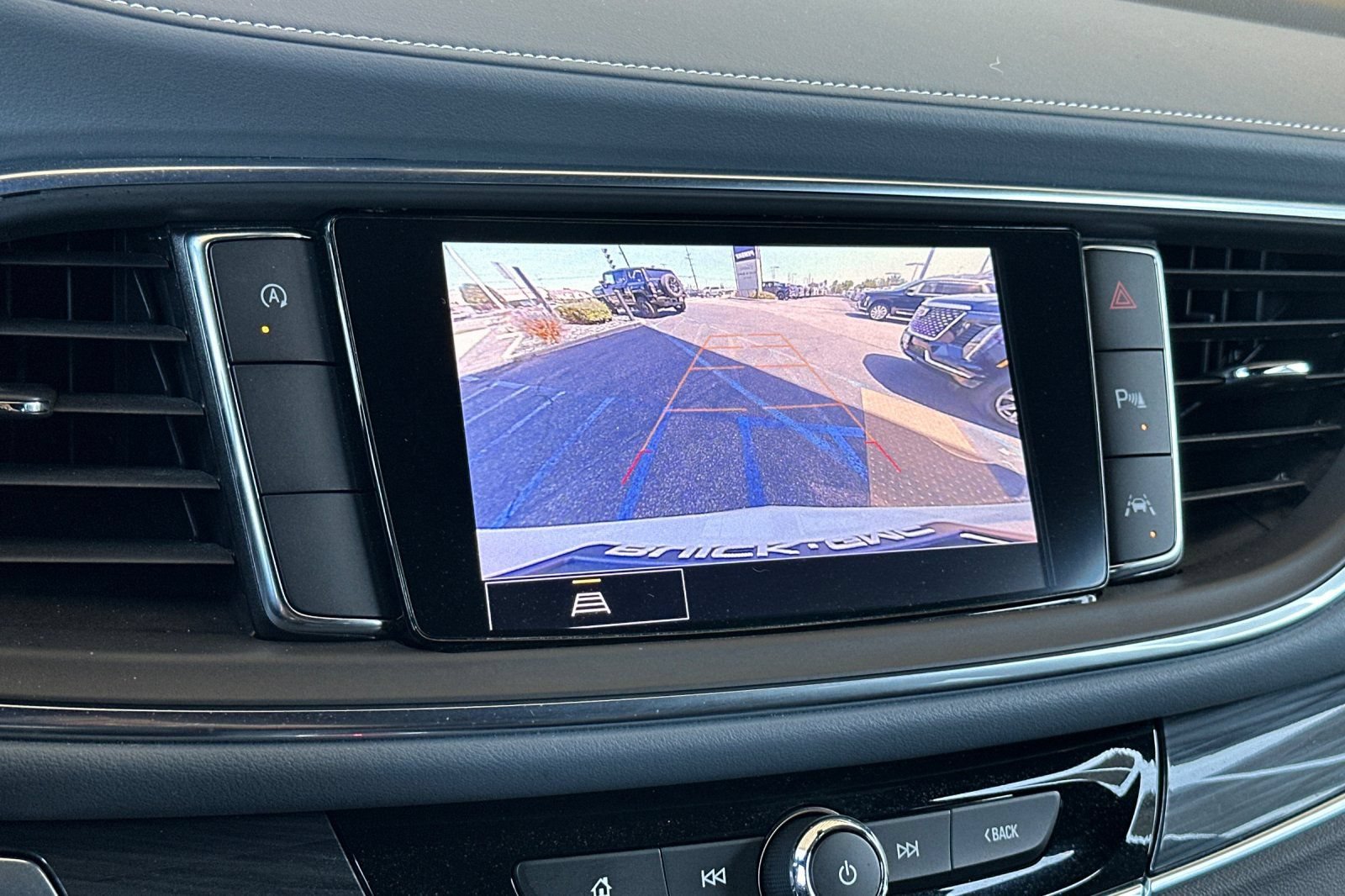 Used 2023 Buick Enclave Essence FWD image 27