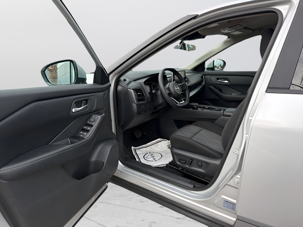 Certified 2024 Nissan Rogue SV AWD/4WD image 37