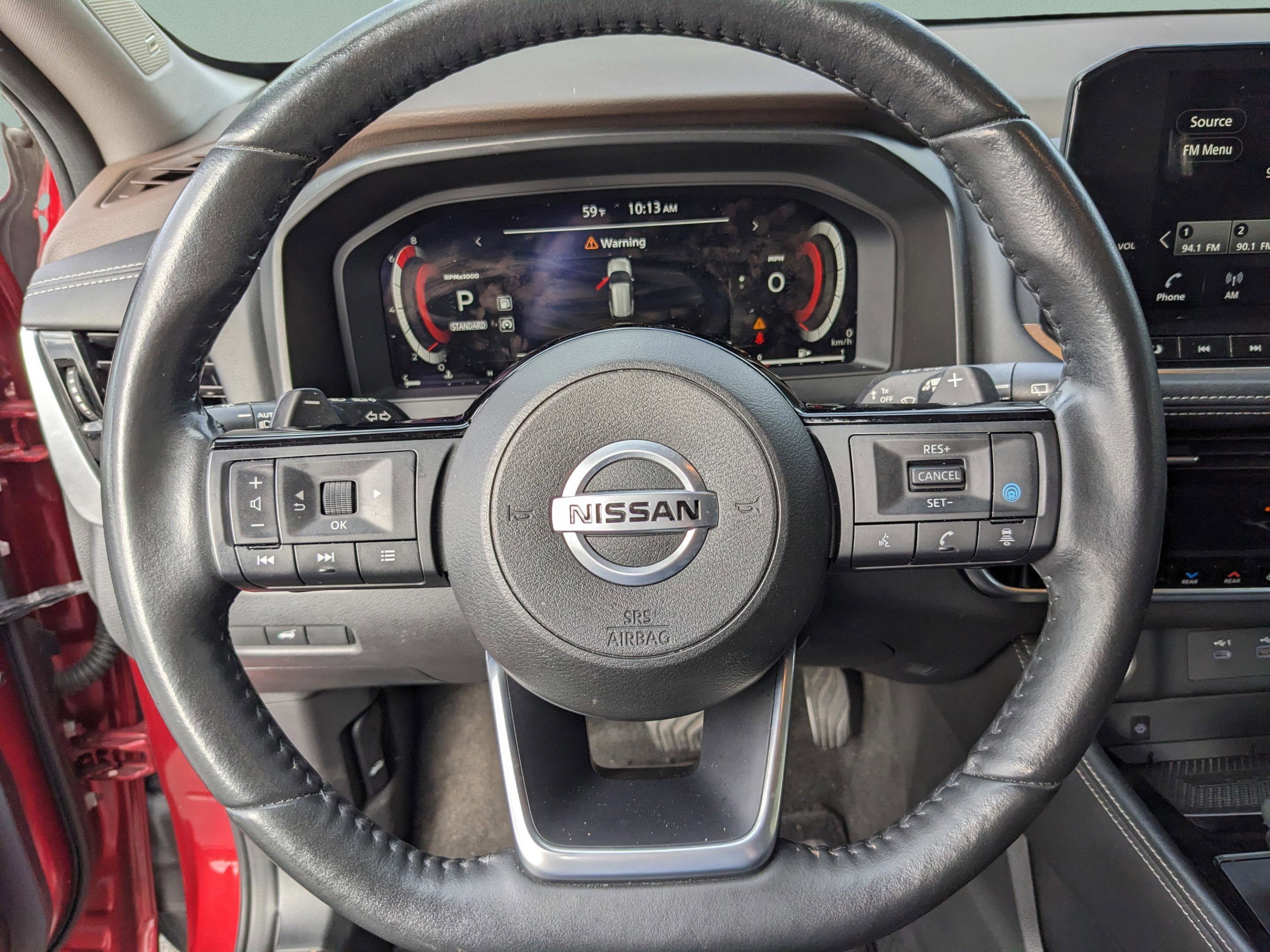 Used 2021 Nissan Rogue Platinum image 13