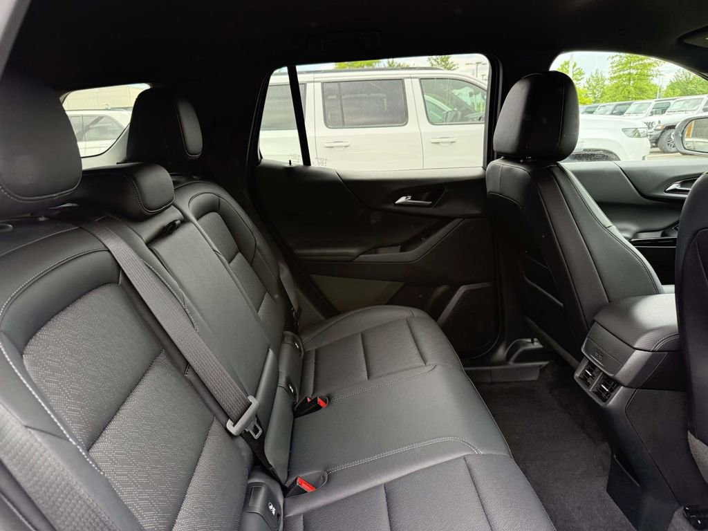 Used 2026 Chevrolet Equinox LT w/ Convenience Package II AWD/4WD image 15
