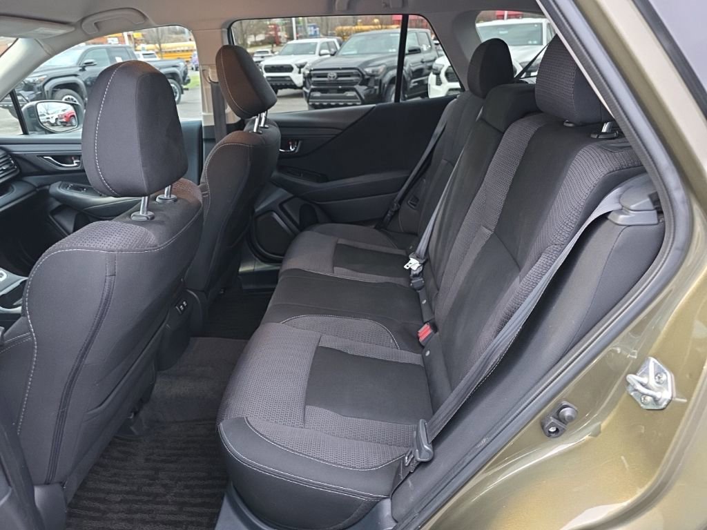 Used 2021 Subaru Outback Premium image 12