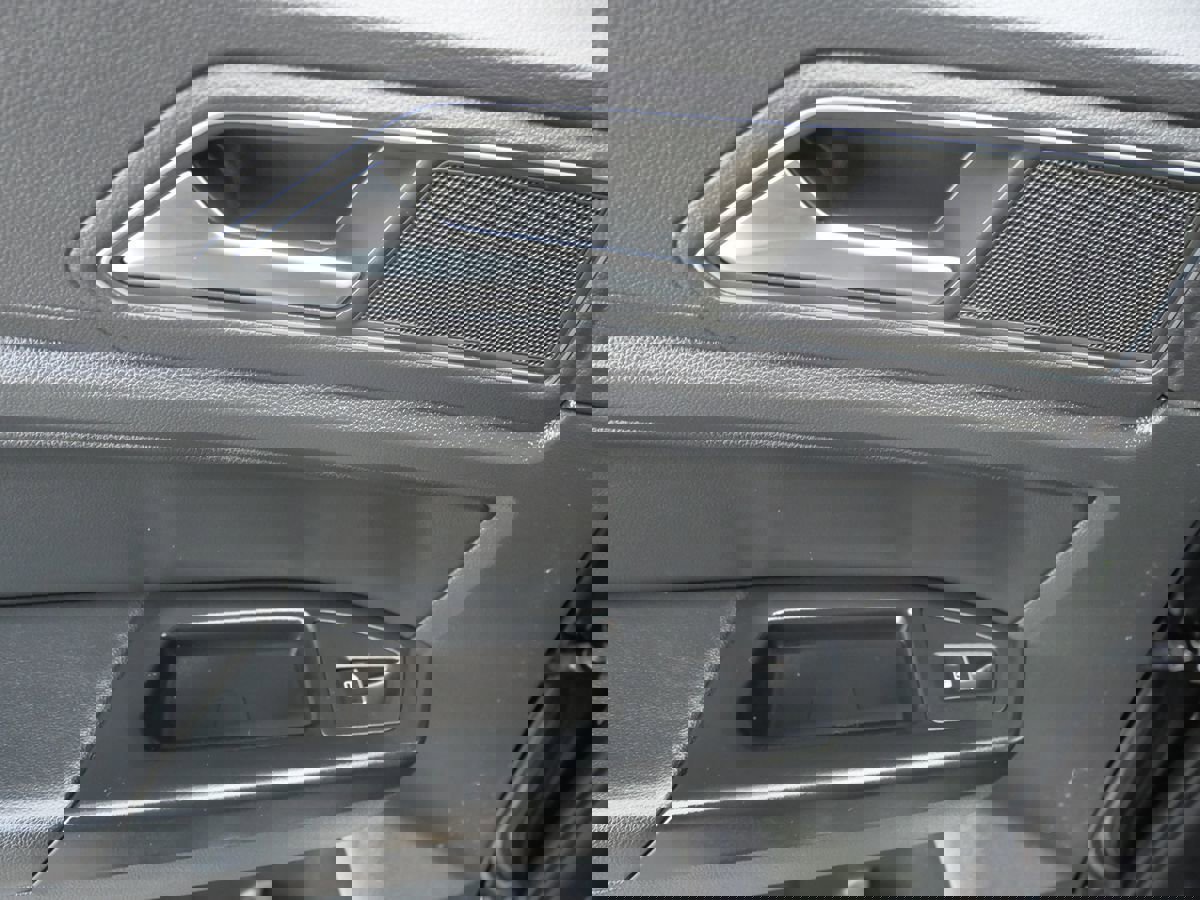 Used 2019 Volkswagen Atlas SEL R-Line image 23