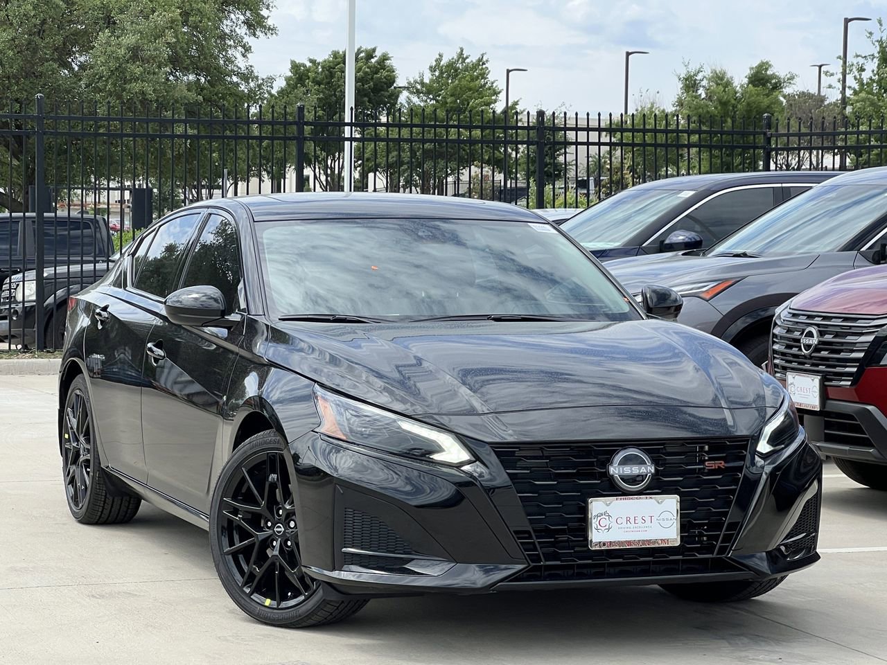 New 2026 Nissan Altima 2.5 SR FWD image 2