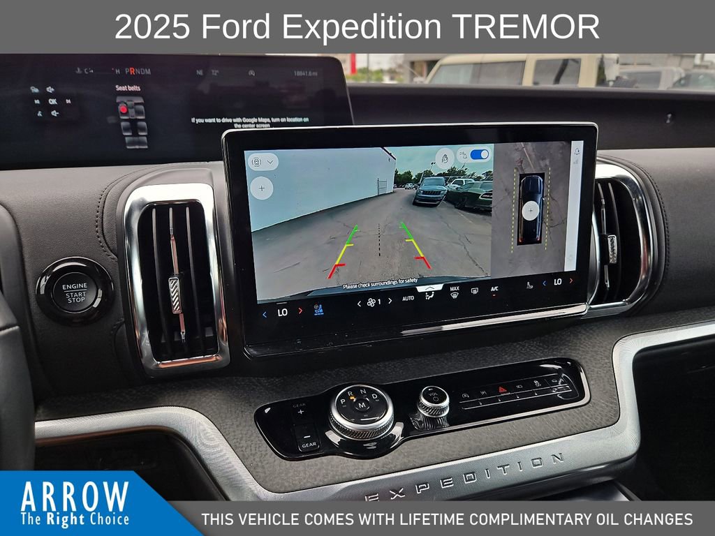 Used 2025 Ford Expedition Tremor AWD/4WD image 24