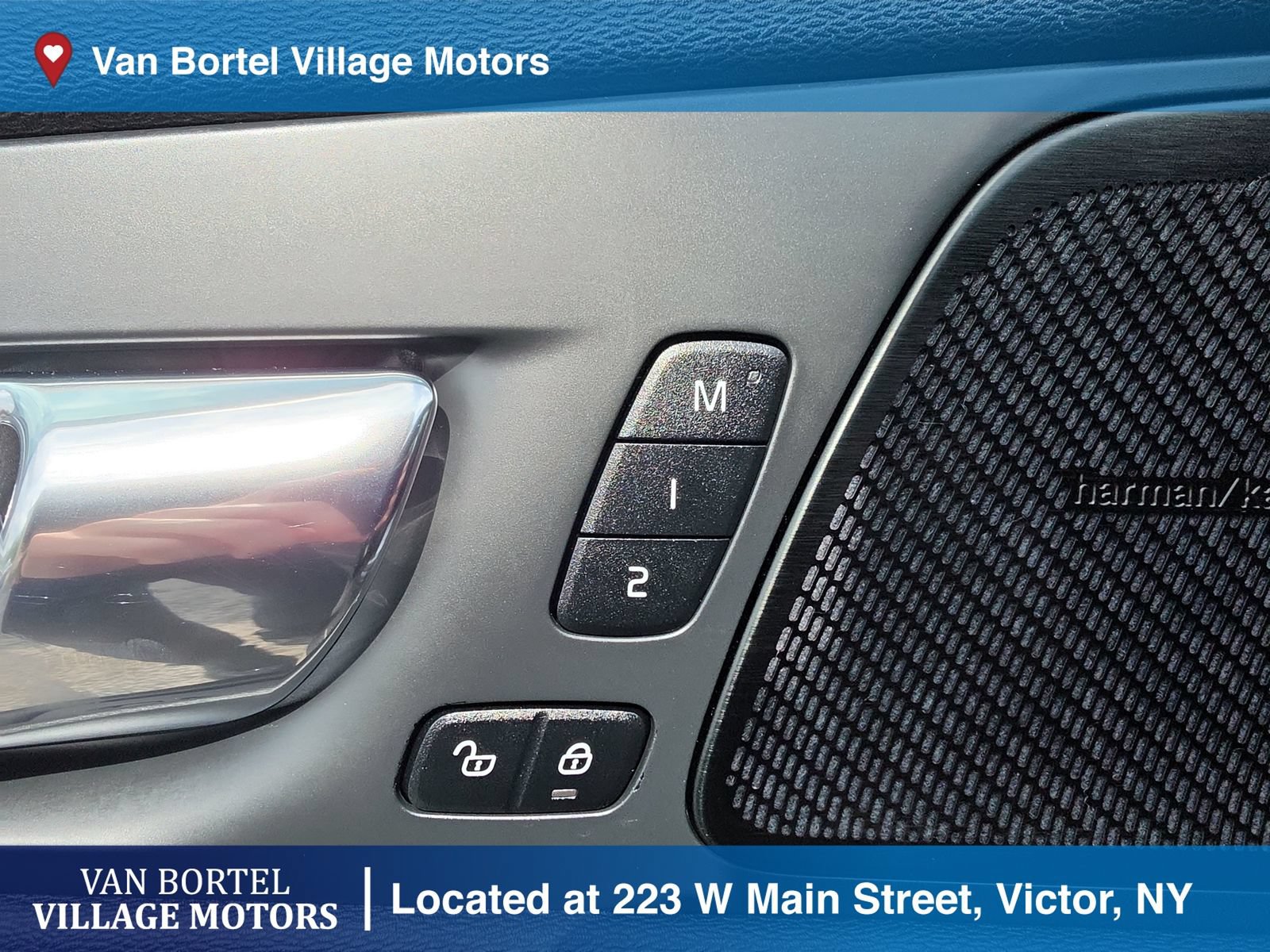 Used 2020 Volvo XC60 T5 Momentum w/ Protection Package Premier AWD/4WD image 12
