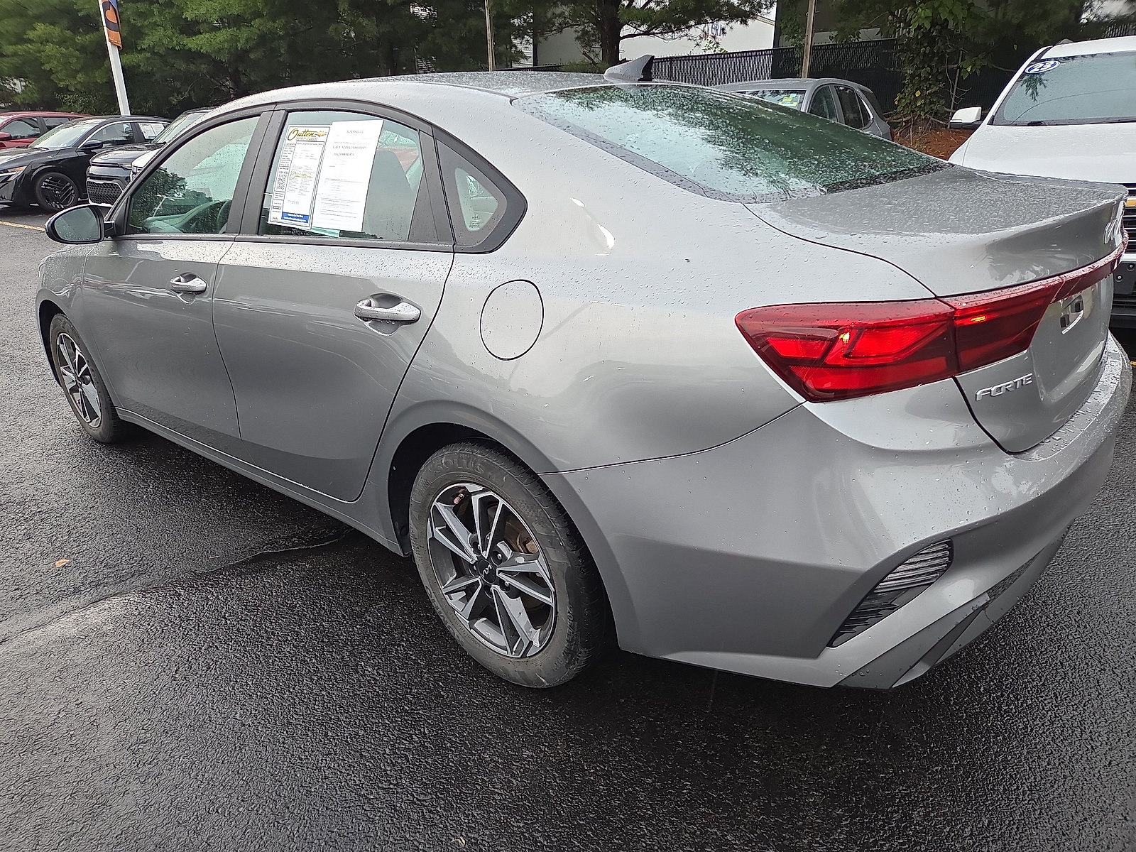 Used 2023 Kia Forte LXS FWD image 5