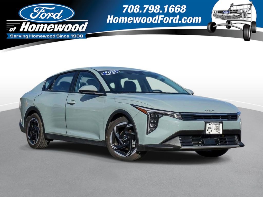 Used 2025 Kia K4 EX image 1