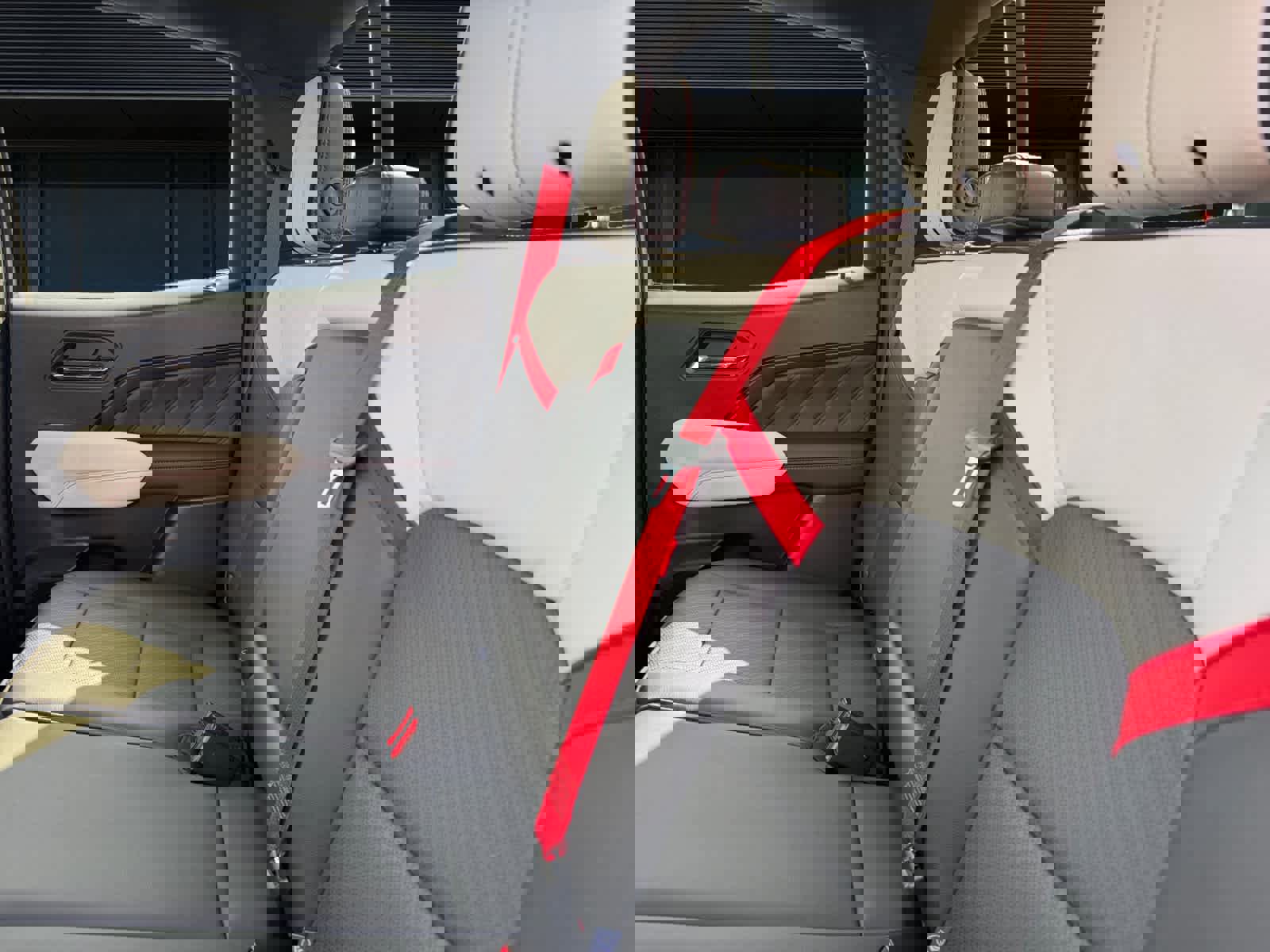 Used 2024 GMC Canyon AT4X image 15