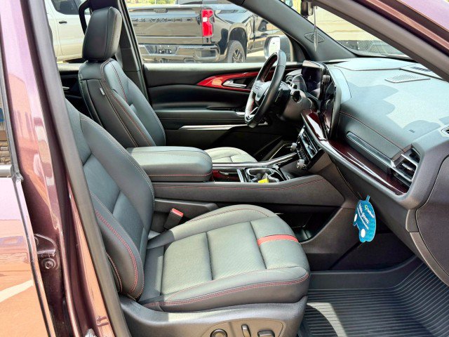 Certified 2025 Chevrolet Traverse RS w/ LPO, Floor Liner Package FWD image 22