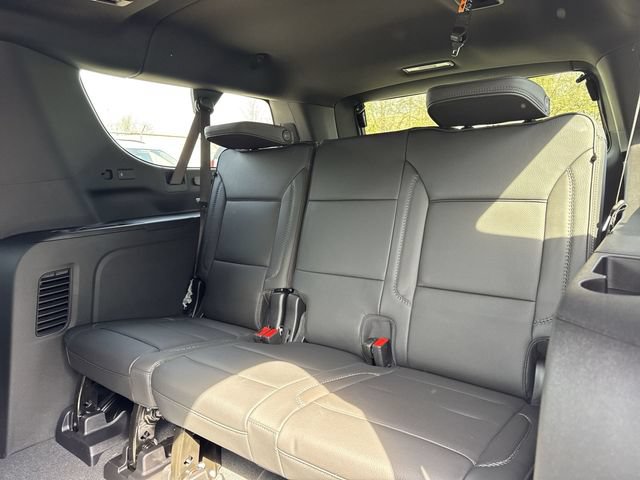 New 2026 GMC Yukon XL Denali w/ Sun & Power Step Package AWD/4WD image 12