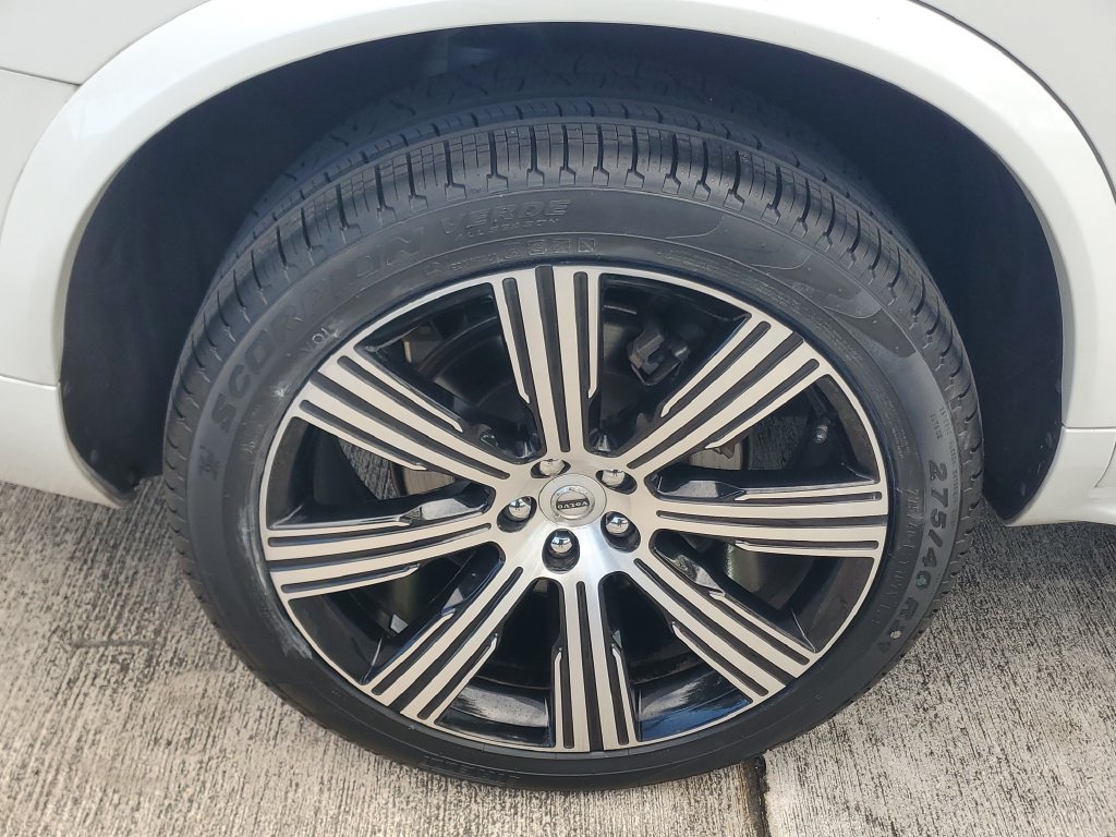 Certified 2024 Volvo XC90 T8 Plus w/ Protection Package Premier AWD/4WD image 7