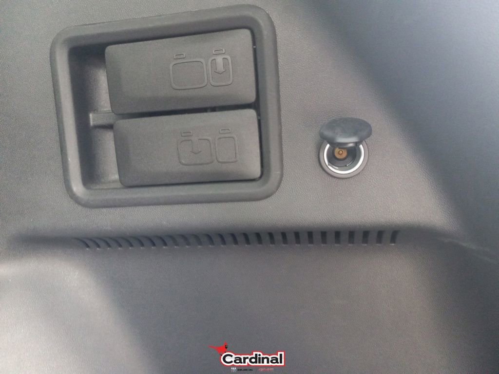 Used 2022 GMC Terrain SLE w/ Fleet Convenience Package image 12