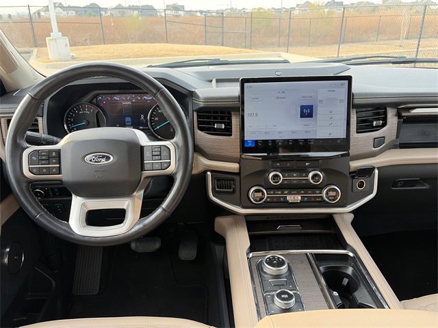 Used 2024 Ford Expedition Limited image 12