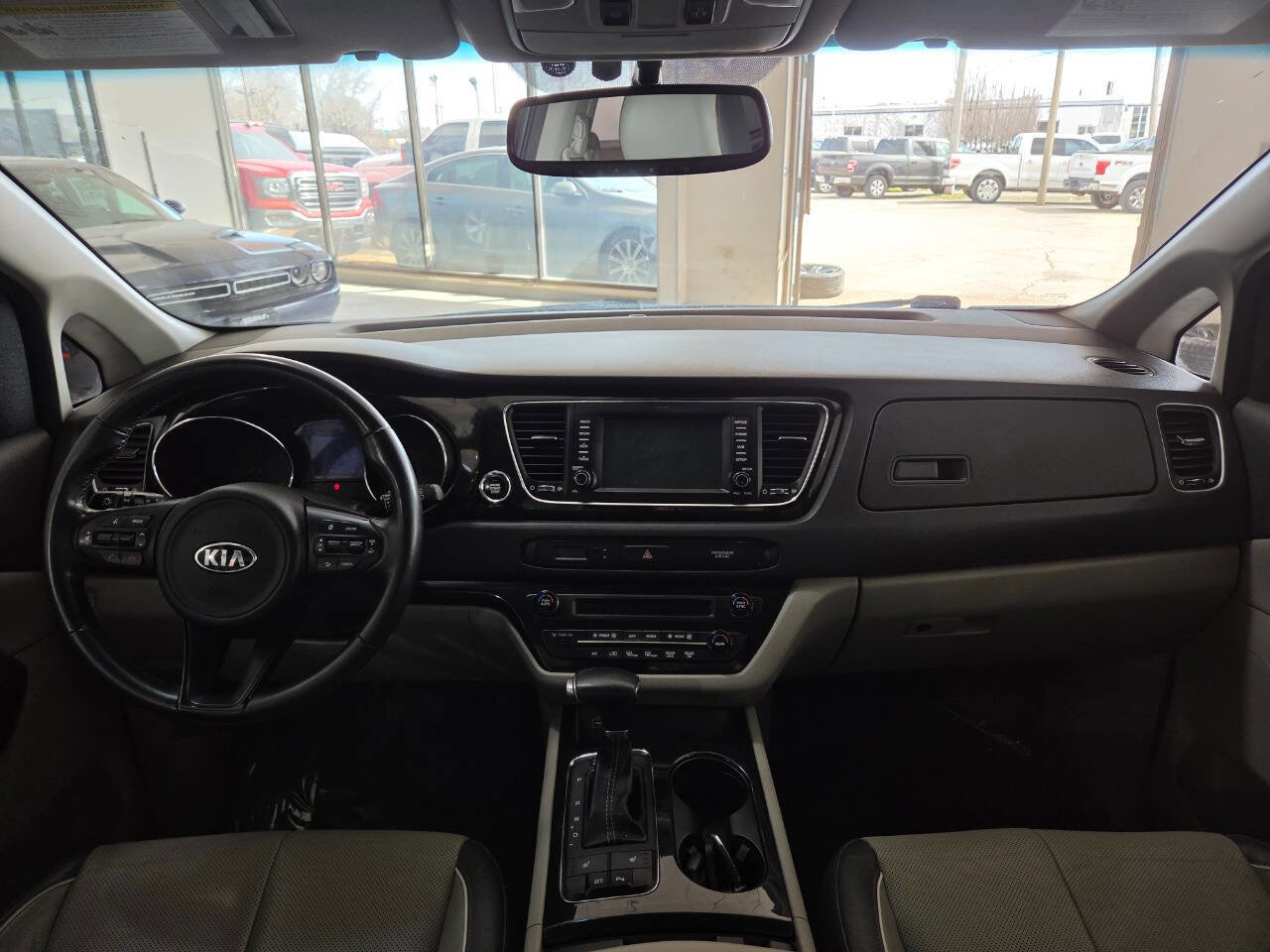 Used 2017 Kia Sedona EX image 15