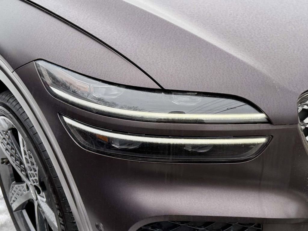 Certified 2023 Genesis GV70 2.5T w/ Sport Prestige Package image 7