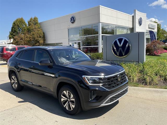 New 2026 Volkswagen Atlas Cross Sport SE image 1