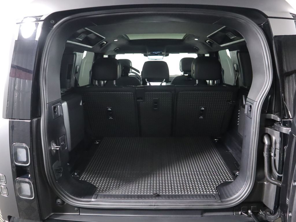 New 2026 Land Rover Defender 110 V8 image 29