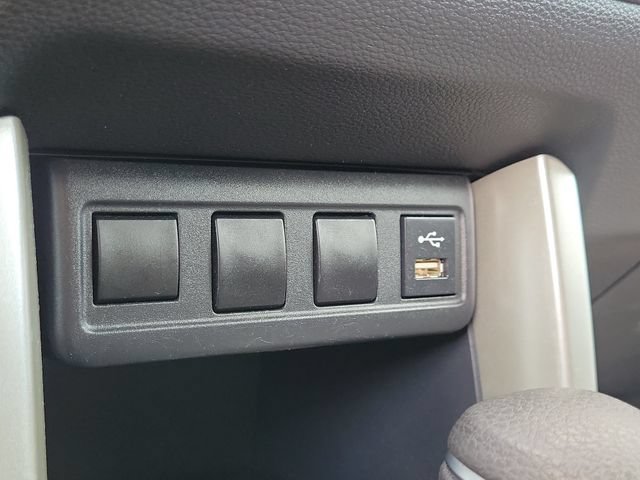 Used 2022 Toyota Corolla Cross LE w/ Moonroof Package FWD image 23