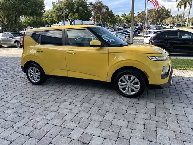Used 2020 Kia Soul LX FWD image 15