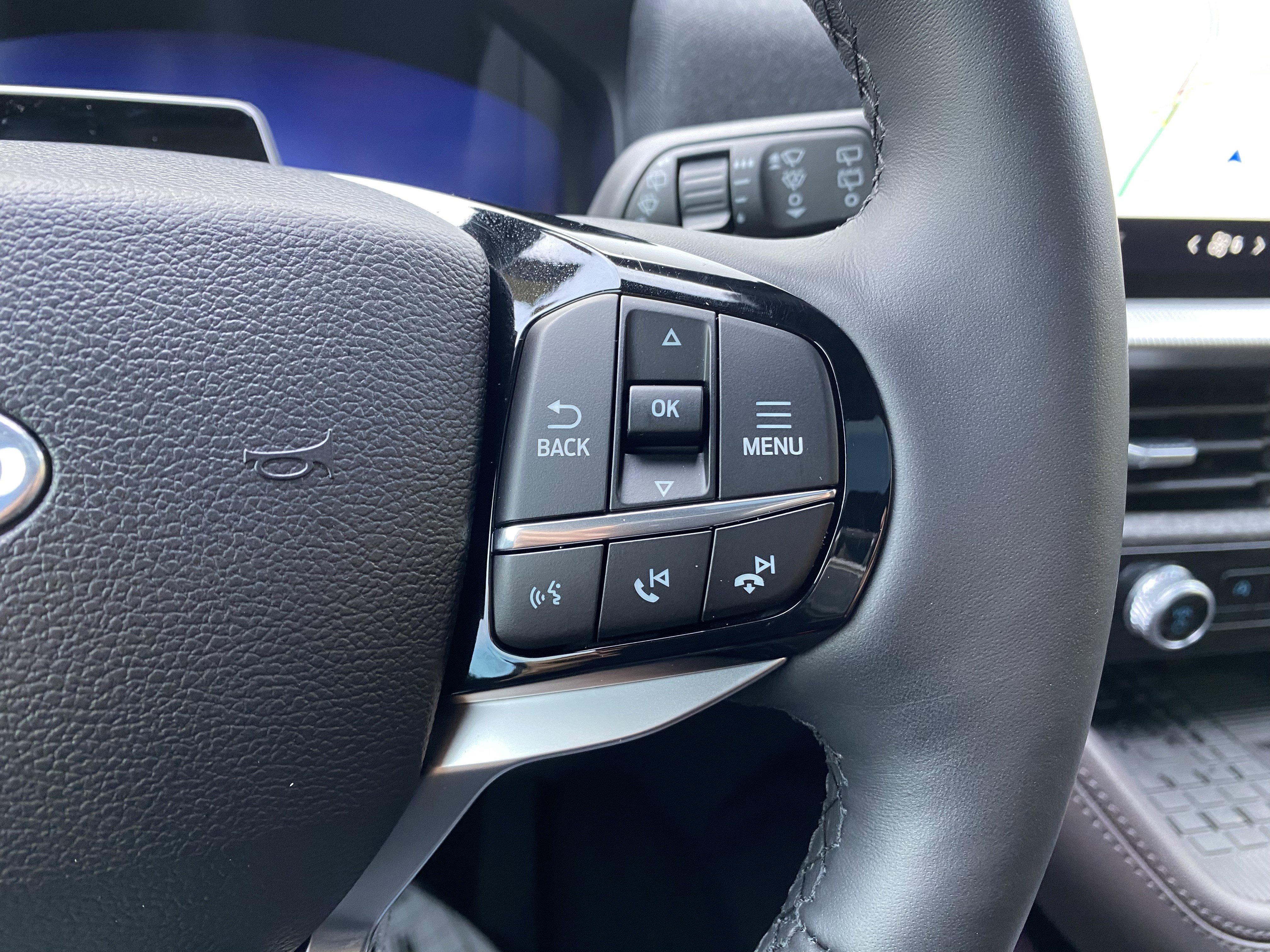 Used 2025 Ford Explorer Platinum image 21